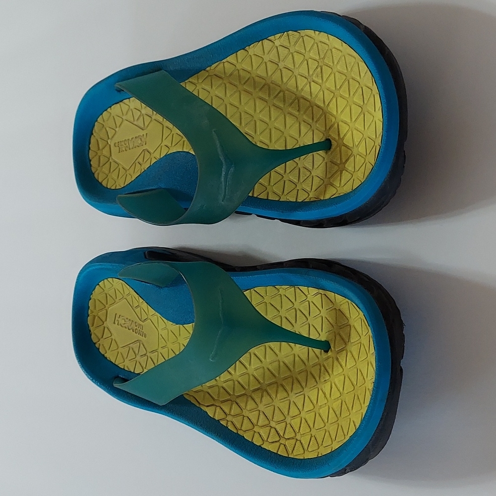 Hoka One One Flip Flops Thick Unisex Men Size 7 Womens Size 9 Men